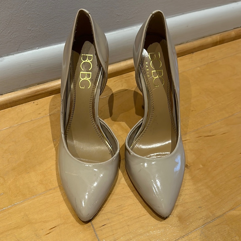 BCBG Nude Pumps